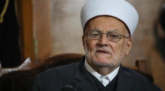 الشرطة الإسرائيلية قررت منع الشيخ عكرمة صبري من دخول المسجد الأقصى وباحاته 6 أشهر