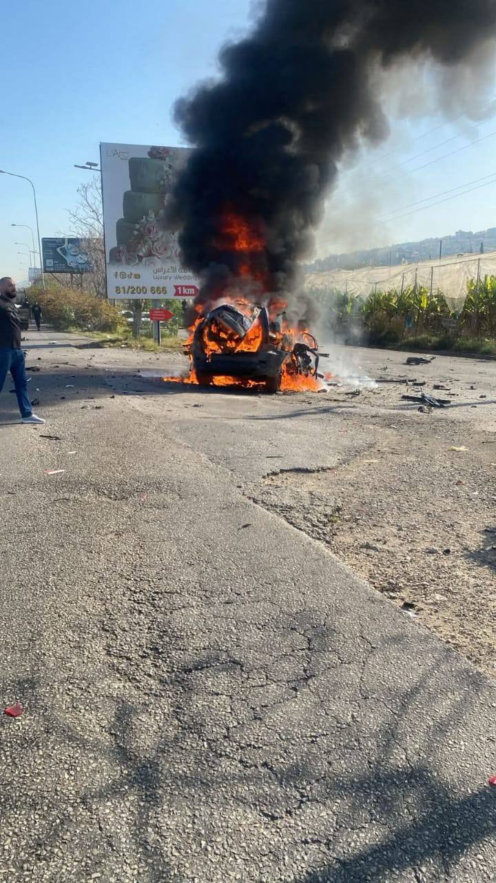 مسيّرة إسرائيلية استهدفت سيارة على أوتوستراد الغازية في جنوب لبنان