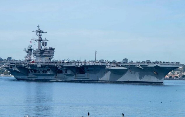 المدمرة الأميركية ويليام بي لورانس عبرت مضيق تايوان