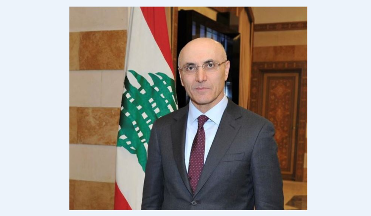 الحجار: اللبنانيون يتطلعون إلى إبعاد لبنان عن اية أخطار.