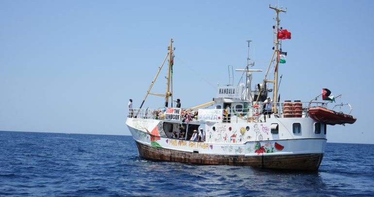 فقدان الاتصال بالسفينة حنظلة خلال توجهها لكسر الحصار عن غزة