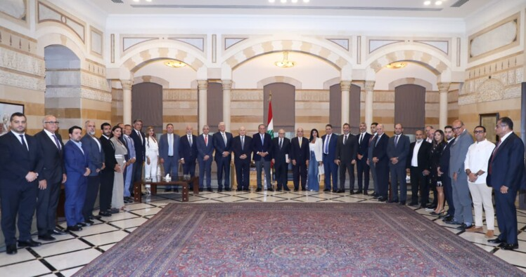 سلام استقبل وفدا من رجال الأعمال  وتأكيد دعم الحكومة في خطواتها الإصلاحية.