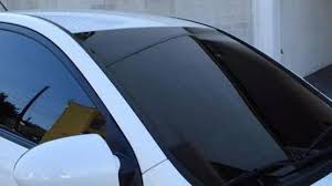 الداخلية : تمديد العمل بتراخيص عازل أشعة الشمس