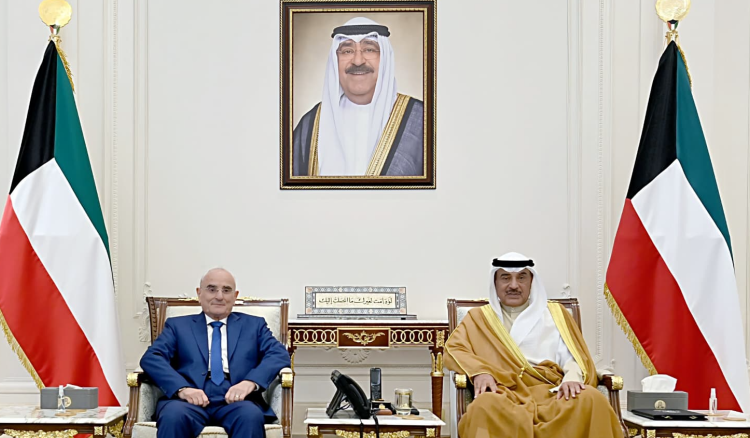 وزير الدفاع خلال لقائه ولي عهد الكويت: لبنان ممتن لكم.