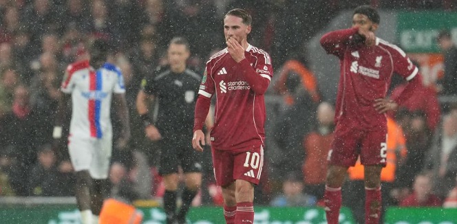 انهيار تام في ليفربول خروج من كأس كاراباو (كأس الرابطة) على يد كريستال بالاس .