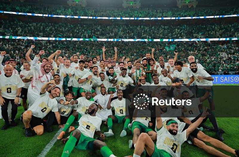 السعودية وقطر إلى نهائيات كأس العالم 2026 لكرة القدم , وإنكلترا أوّل المتأهلين عن أوروبا .