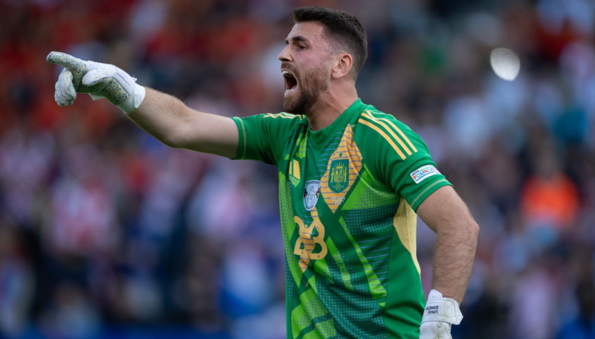 أوناي سيمون عن تكريم فلسطين في سان ماميس : شعرت بحزن شديد لعدم البث .