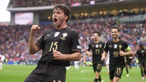 البرتغال والنروج إلى نهائيات كأس العالم , وإيطاليا في الملحق للمرّة الثالثة .