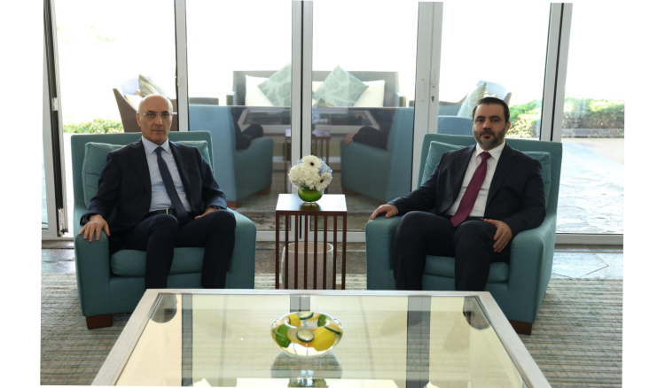 الحجار بحث مع الشيباني في تعزيز التعاون الثنائي.