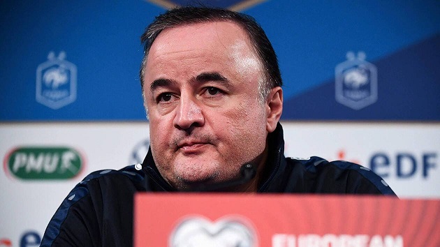 الدوري اللبناني لكرة القدم , المرحلة 14 : الأنصار يحلّق في الصدارة , والنّجمة يقيل الجعايدي ويُعيّن التركي فيرات .