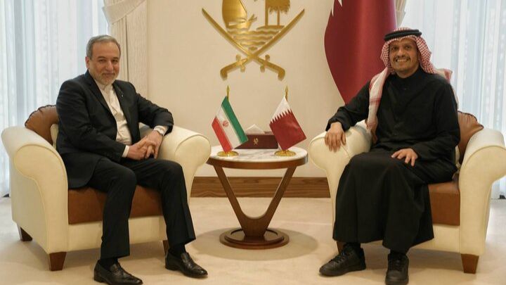 وزير الخارجية القطرية بحث مع نظيره الايراني جهود الوساطة بين الولايات المتحدة وايران والتطورات في لبنان