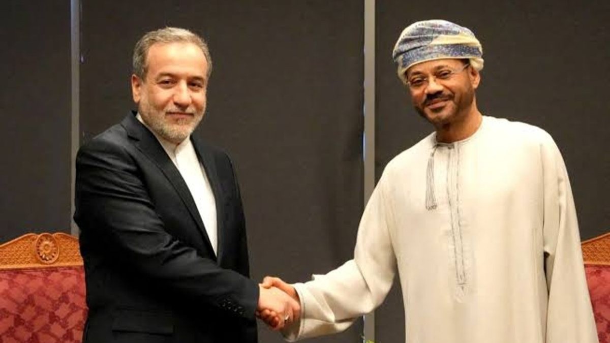 عراقجي ونظيره العماني بحثا هاتفيا أمن الملاحة في مضيق هرمز والتعاون الاقليمي لمنع التصعيد