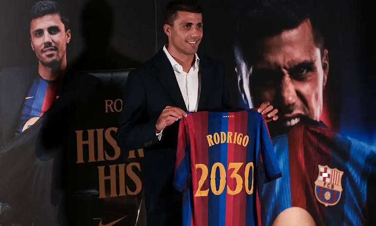ريال مدريد يتمنى الفشل لرودري بعد الإعلان عن انضمامه لبرشلونة , ’’ لن تفوز معهم بدوري الأبطال ’’ .
