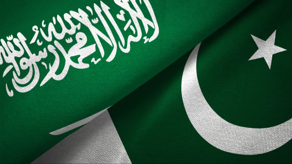 سقوط مقذوف أطلقه الحوثيون على مدرسة في جنوب السعودية
